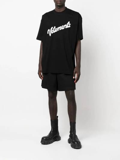 VETEMENTS logo crew-neck T-shirt outlook