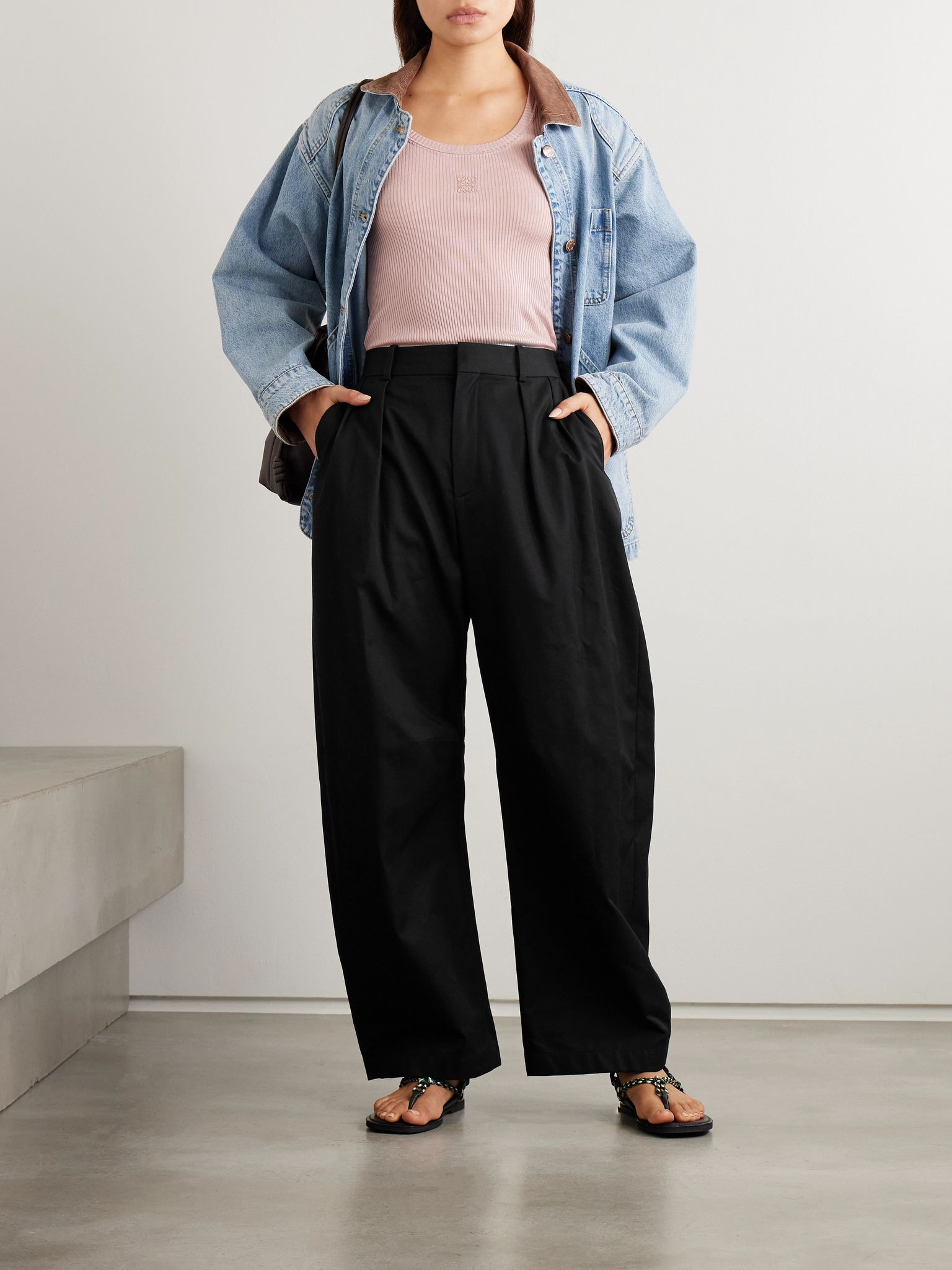 Pleated cotton and silk-blend gabardine barrel-leg pants Black - 2