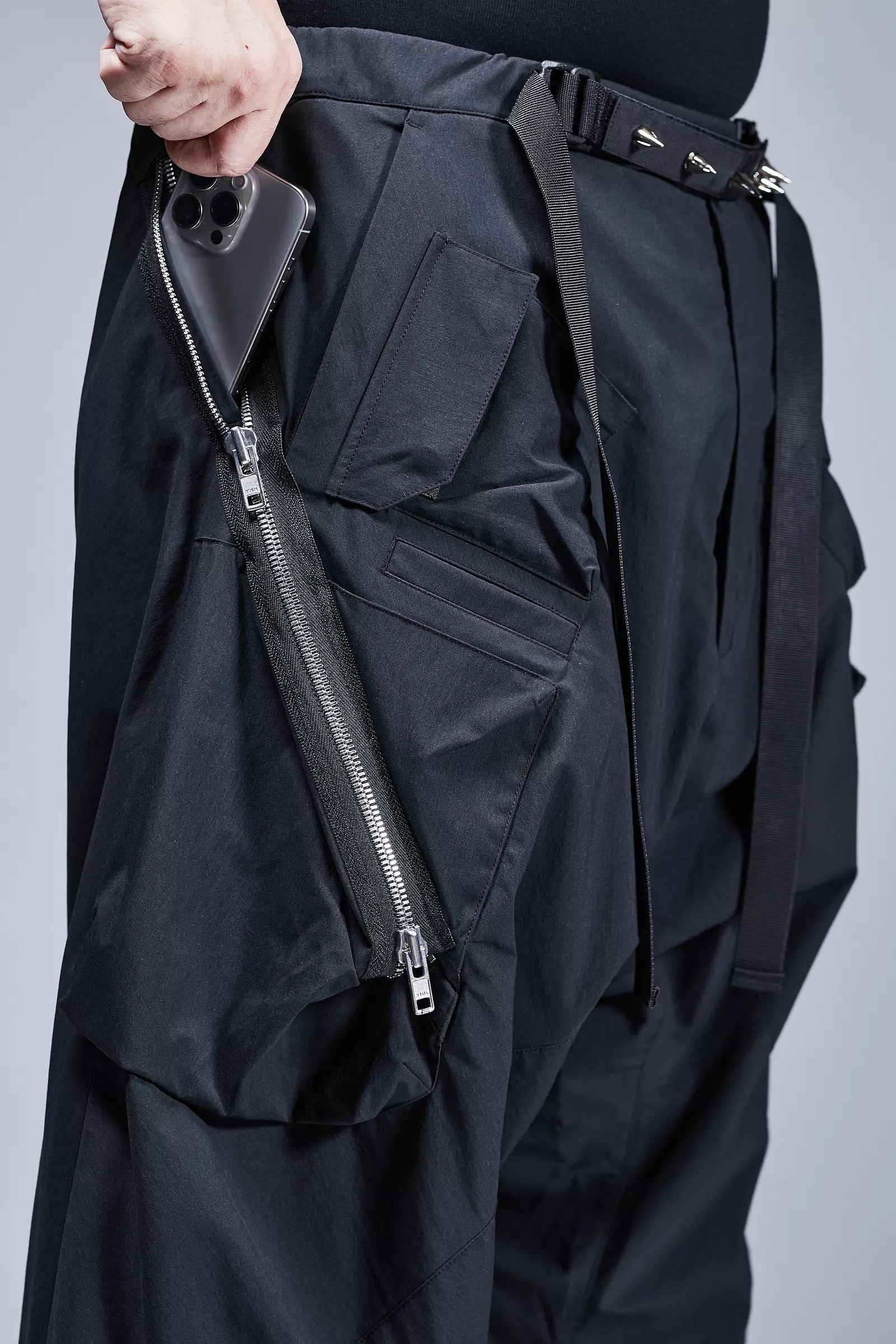 P30AL-E Encapsulated Nylon Ultrawide Drawcord Cargo Trouser Black - 30