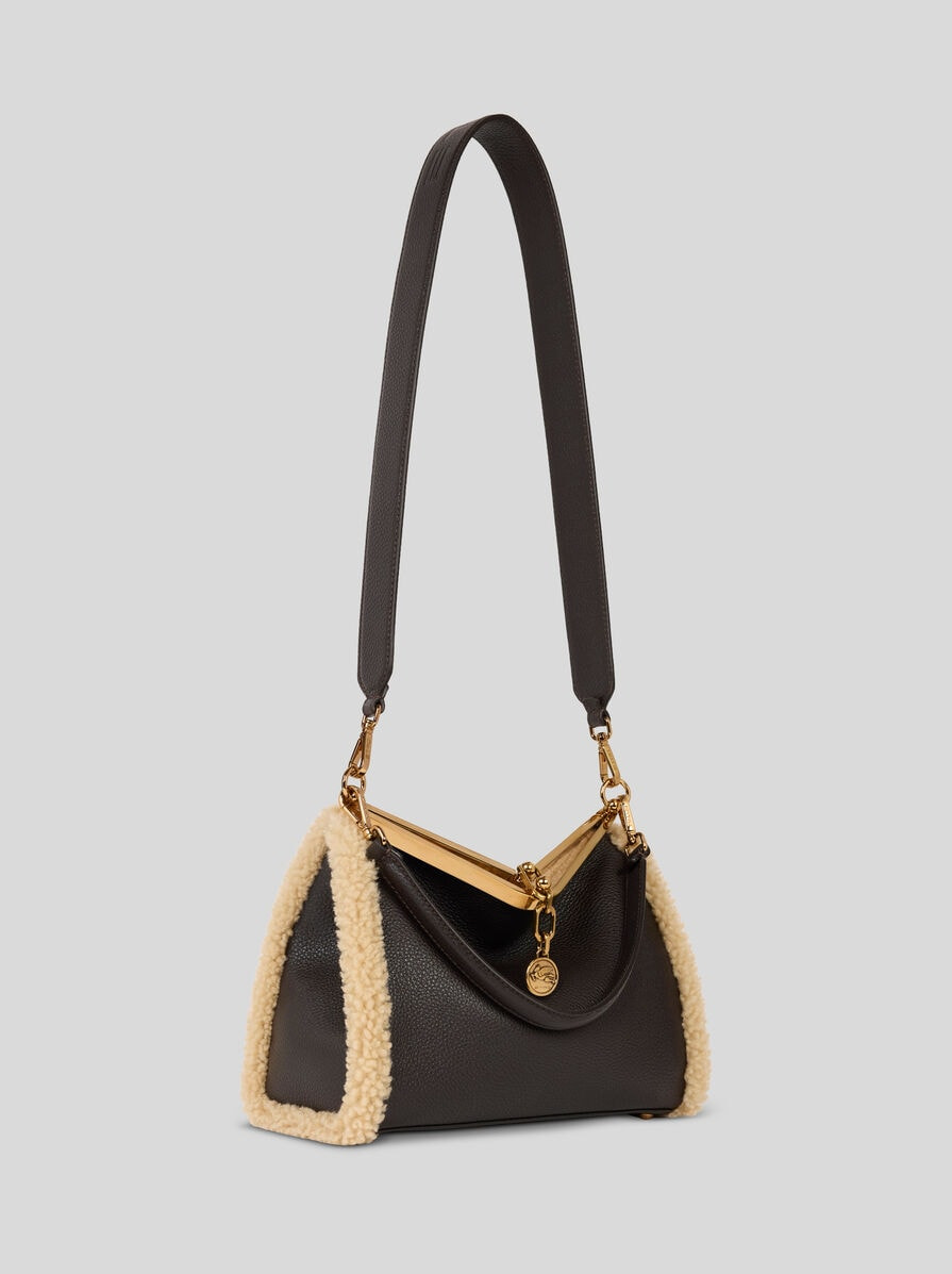 MEDIUM LEATHER VELA BAG WITH SHEARLING DETAILS - 5
