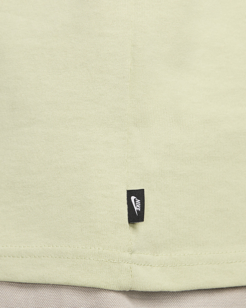 Nike Sportswear Premium Essentials Men's Long-Sleeve Pocket T-Shirt 5