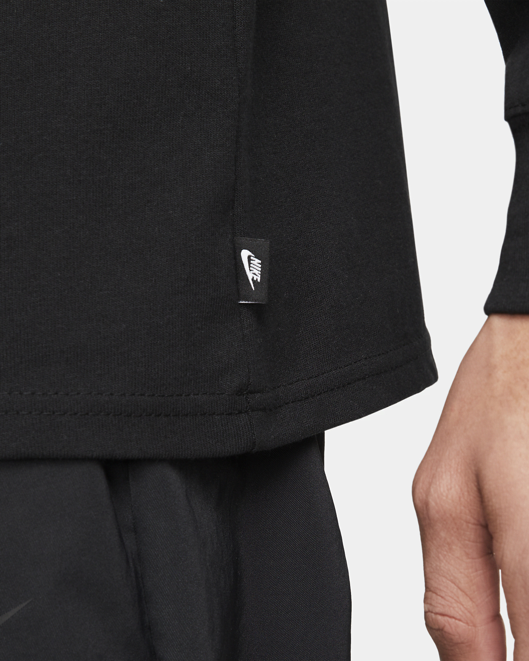 Nike Sportswear Premium Essentials Men's Long-Sleeve T-Shirt - 4