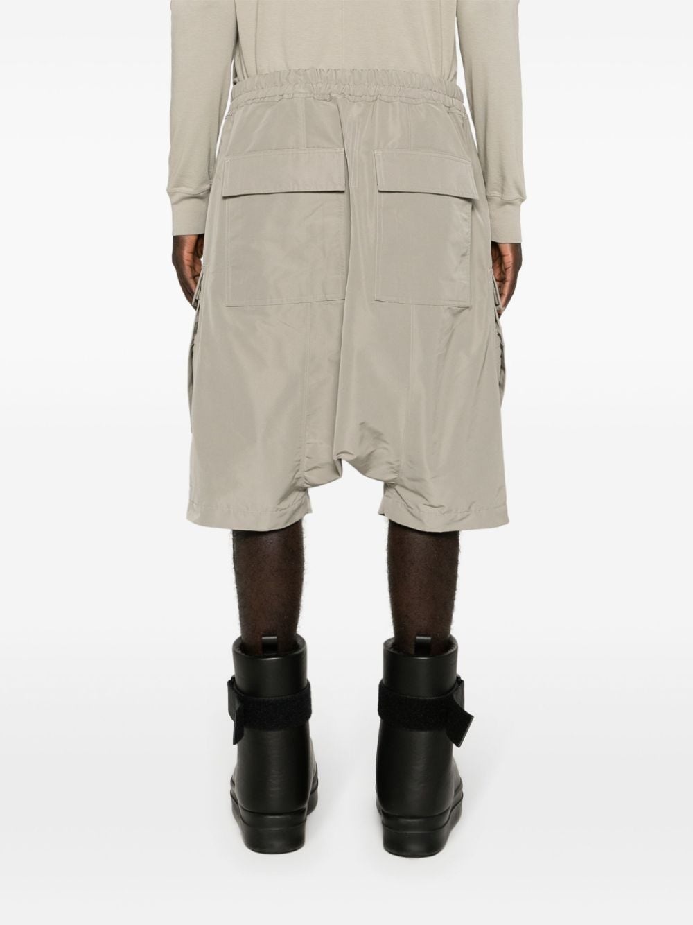 drop-crotch cargo shorts - 4