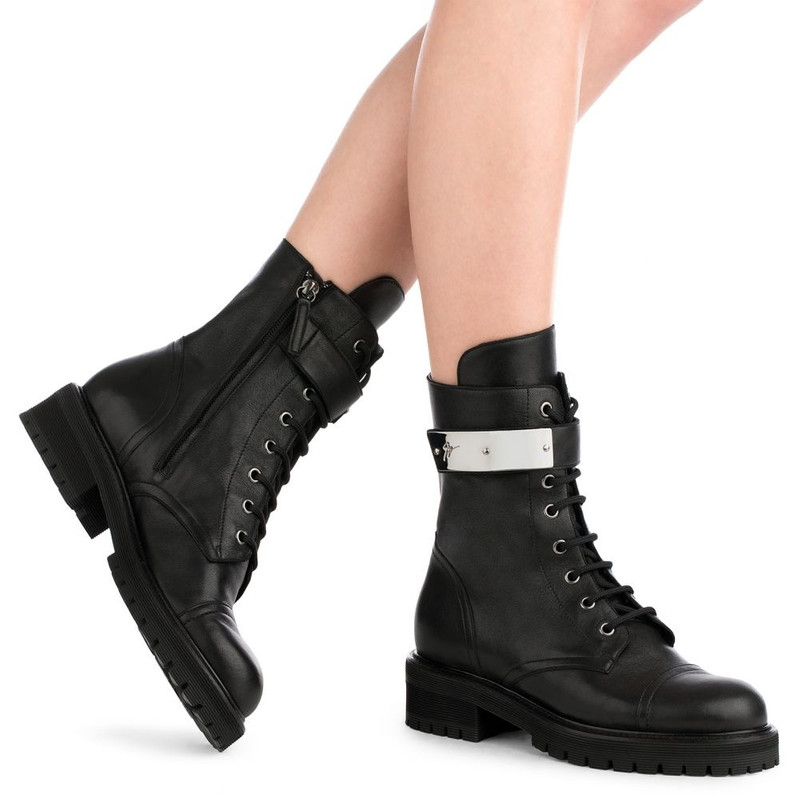 Giuseppe Zanotti Alexa outlook