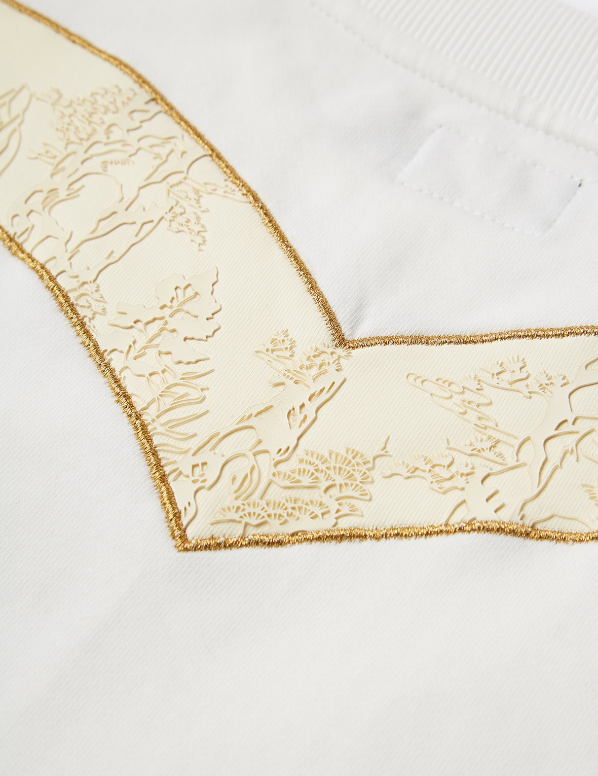 KAMON FOIL-PRINT AND SCROLL DAICOCK APPLIQUÉ SWEATSHIRT - 9