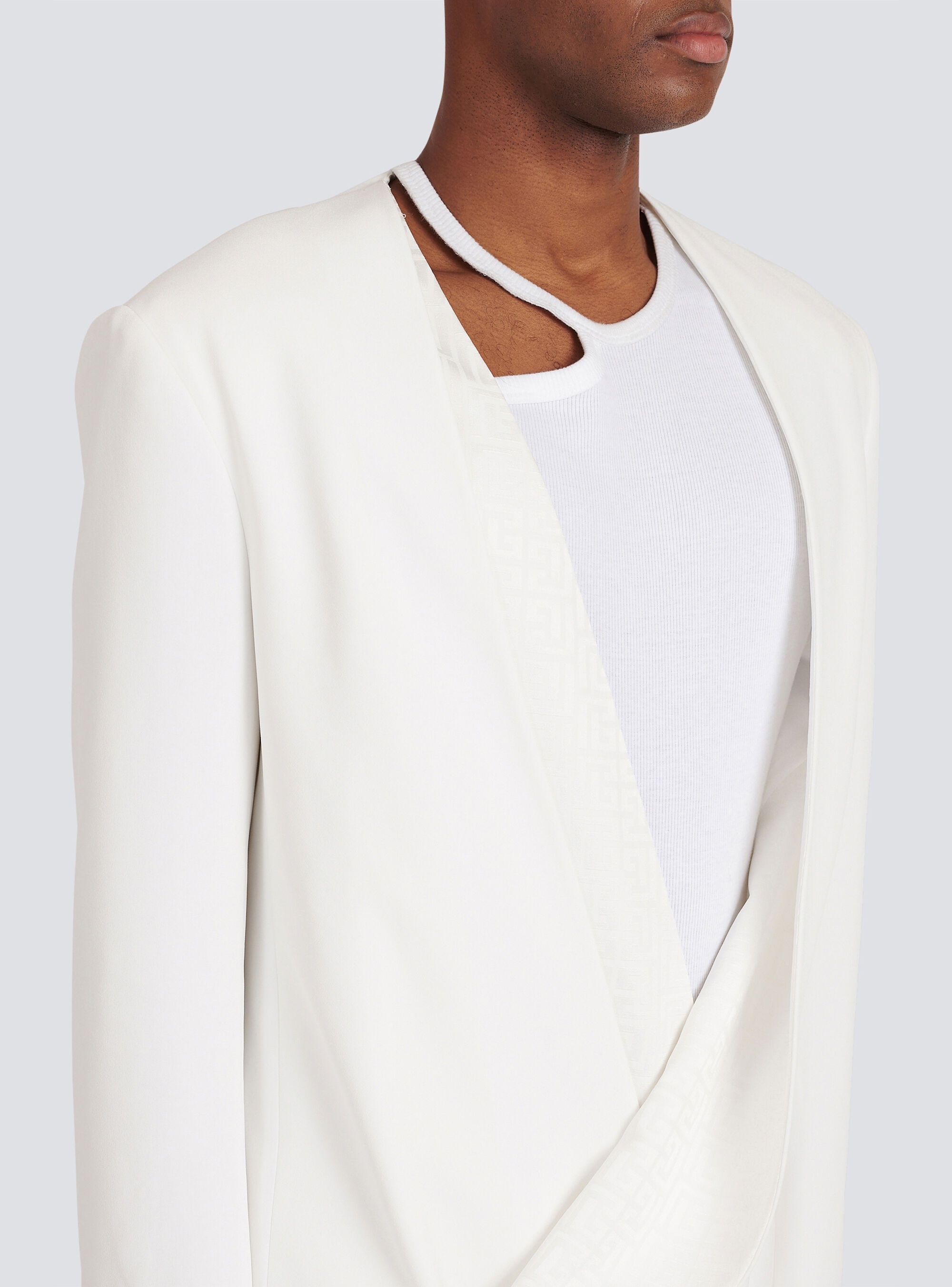 Satin kimono blazer with Balmain monogram - 8