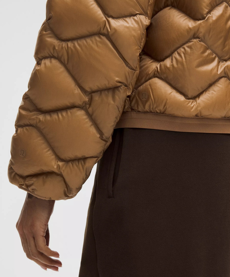 Featherweight 900-Down-Fill Quilted Jacket 6
