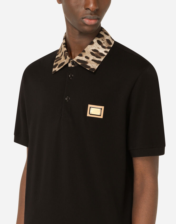 Cotton piqué polo-shirt with leopard-print details and plate - 4