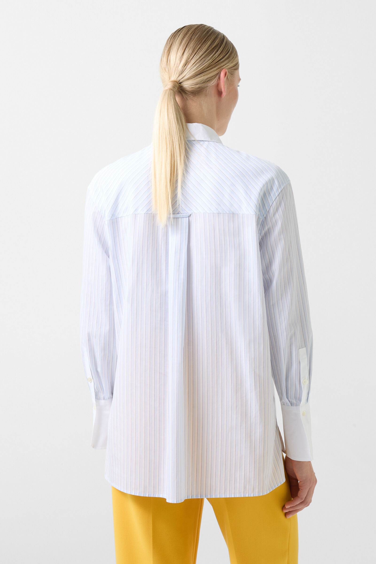 Noalie Shirt blouse in White/Light blue - 3
