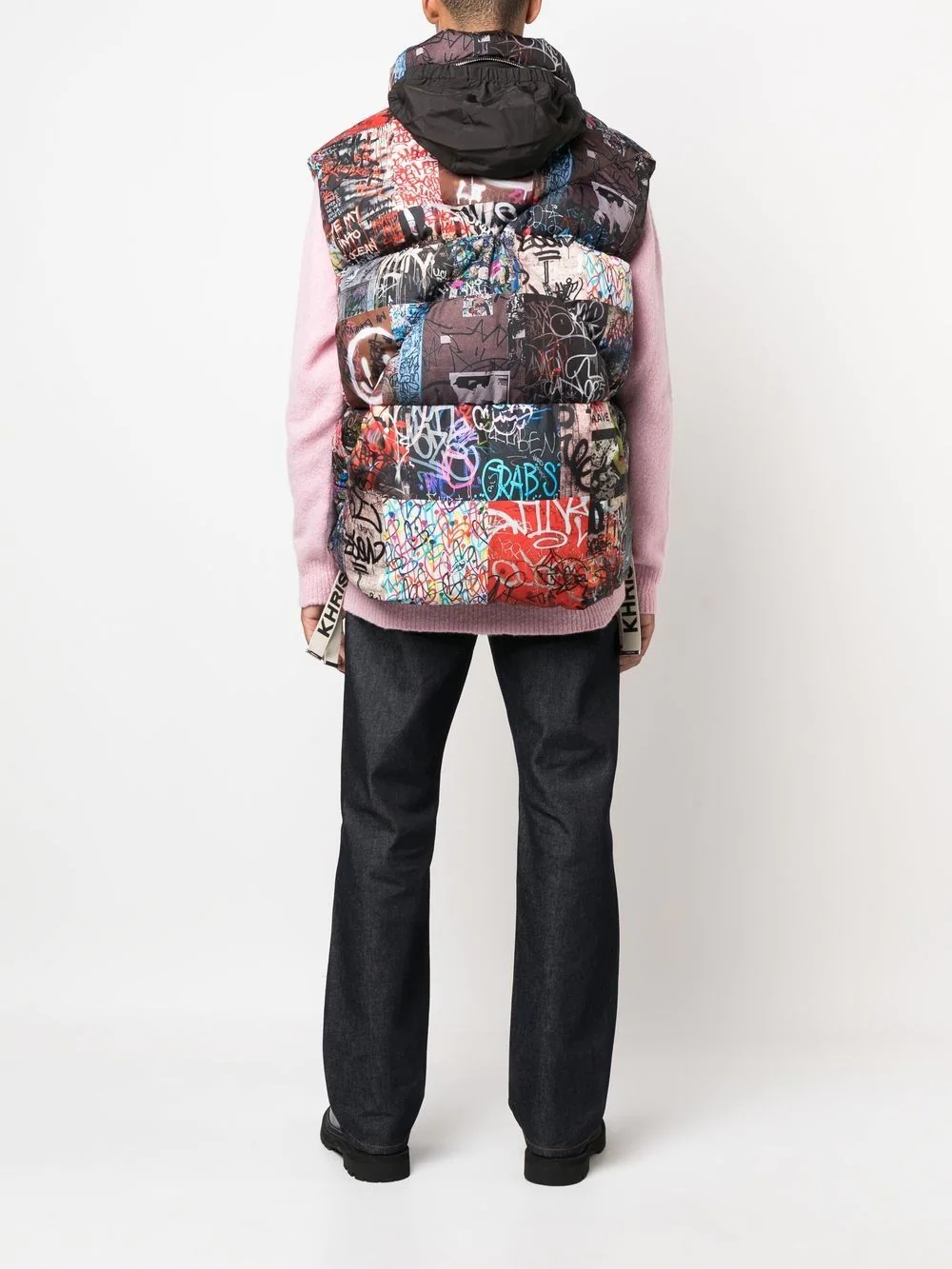 graffiti-print zip-up gilet - 6