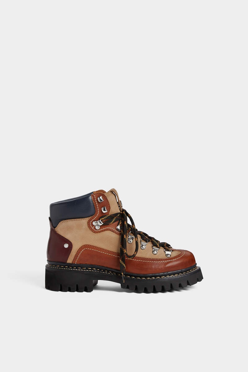 CANADIAN HIKING BOOTS - 6