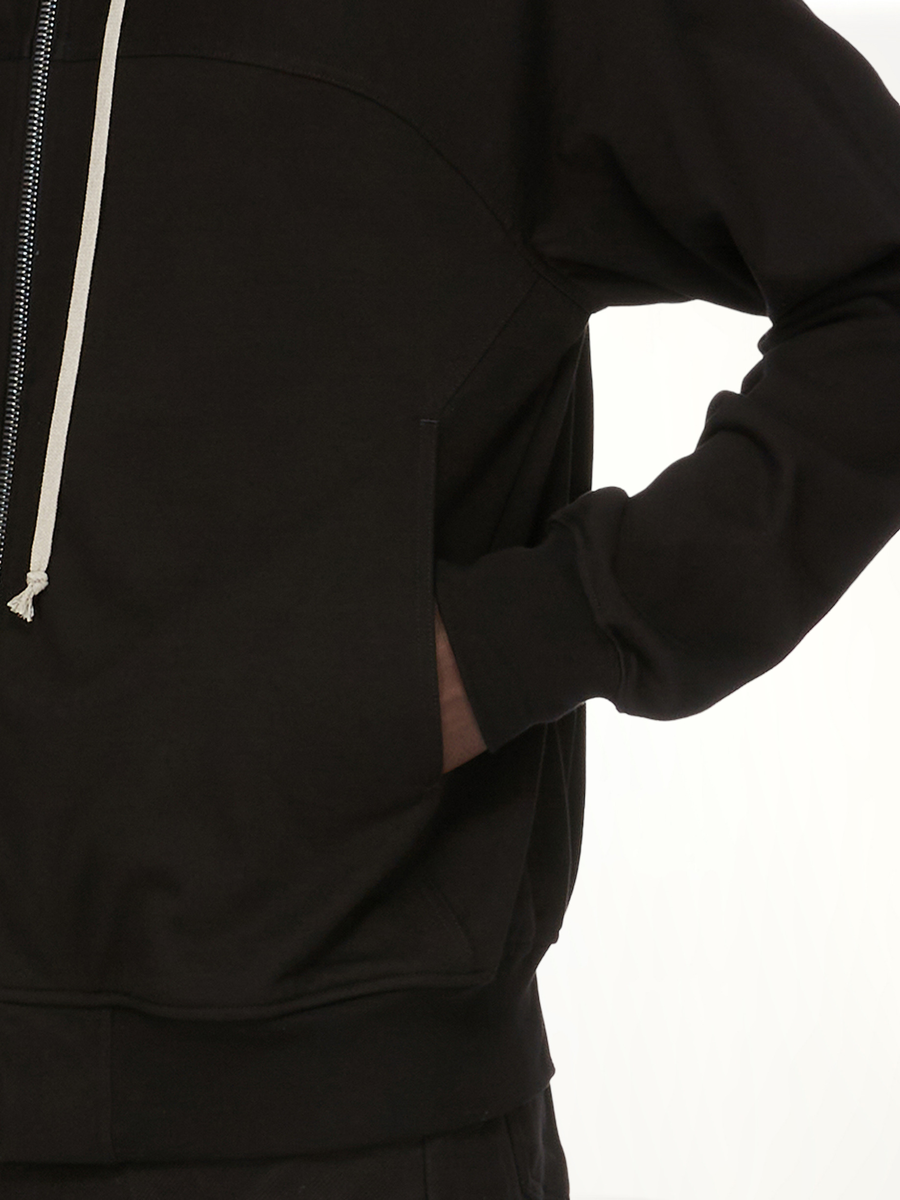 Windbreaker in Black - 6