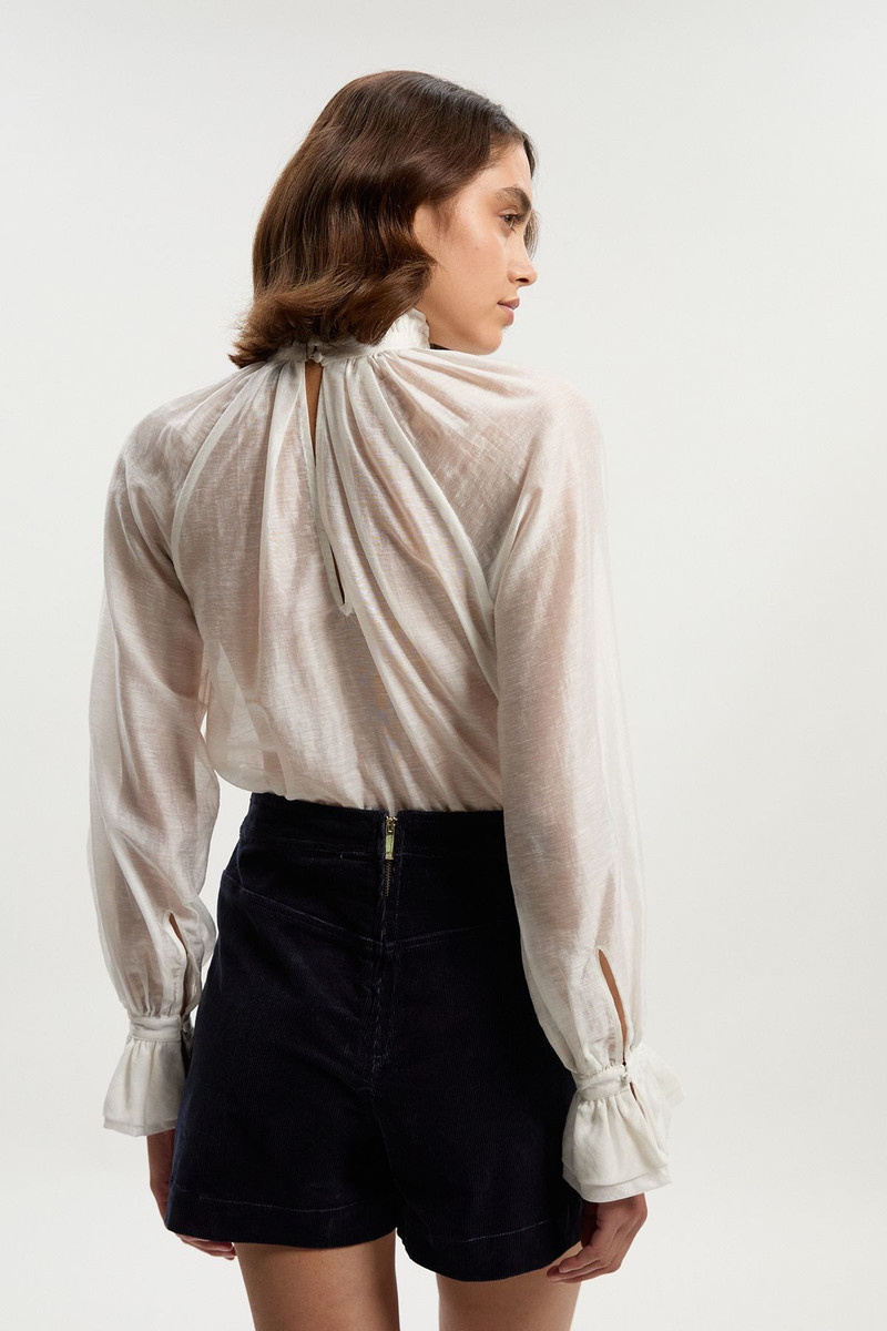 Stretch Cord Button Detail Short 5
