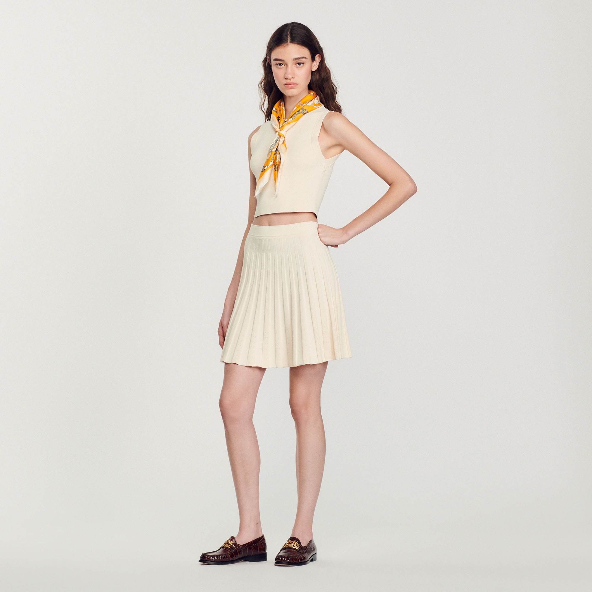 Short pleated knit skirt - 4