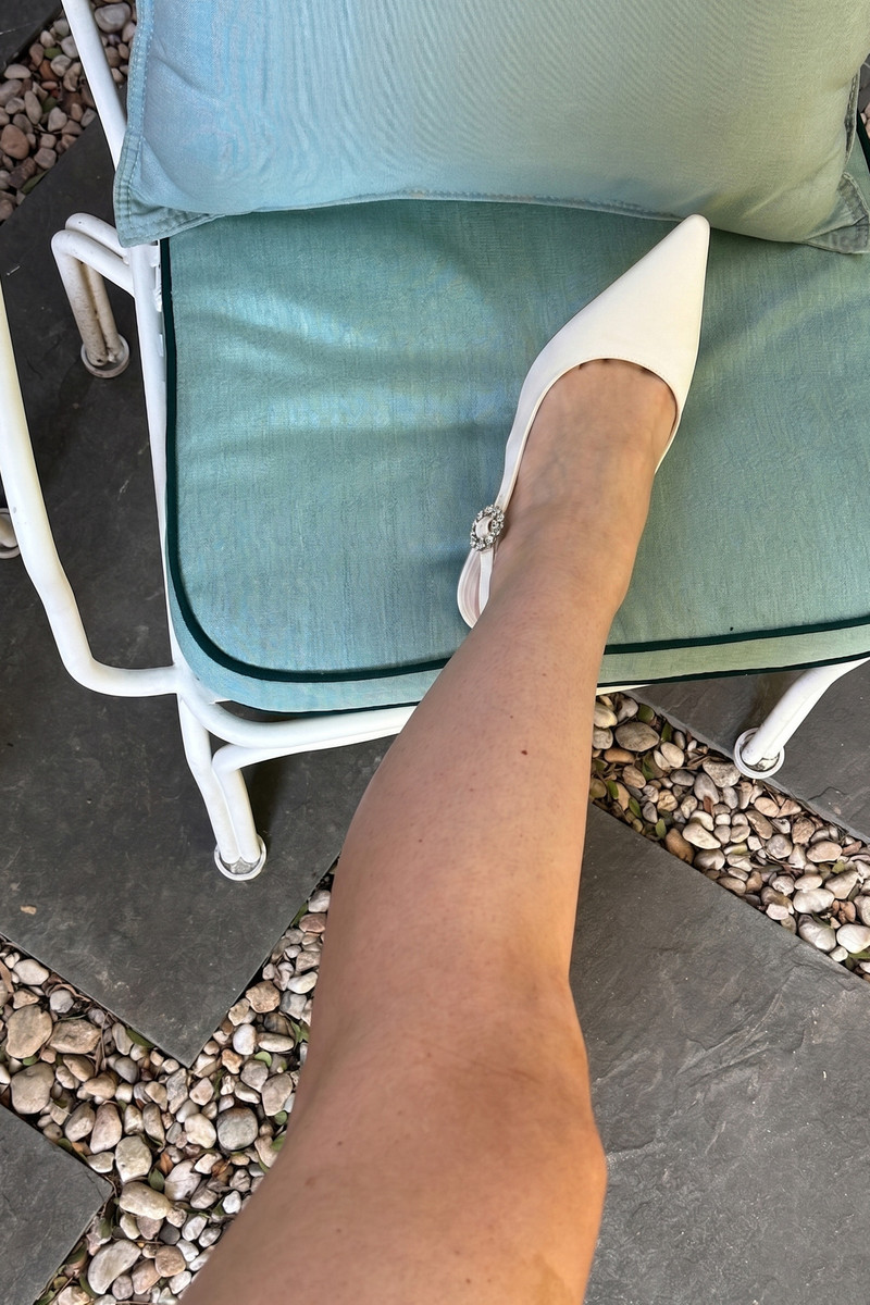 Larroudé Carine Pump White Satin outlook