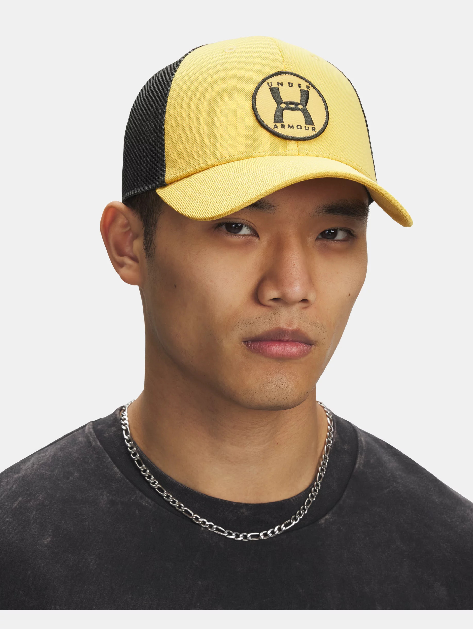 UA Essential Mid - 3