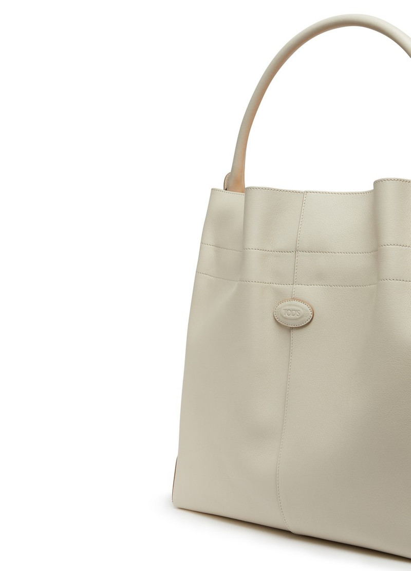 Medium bucket bag 6