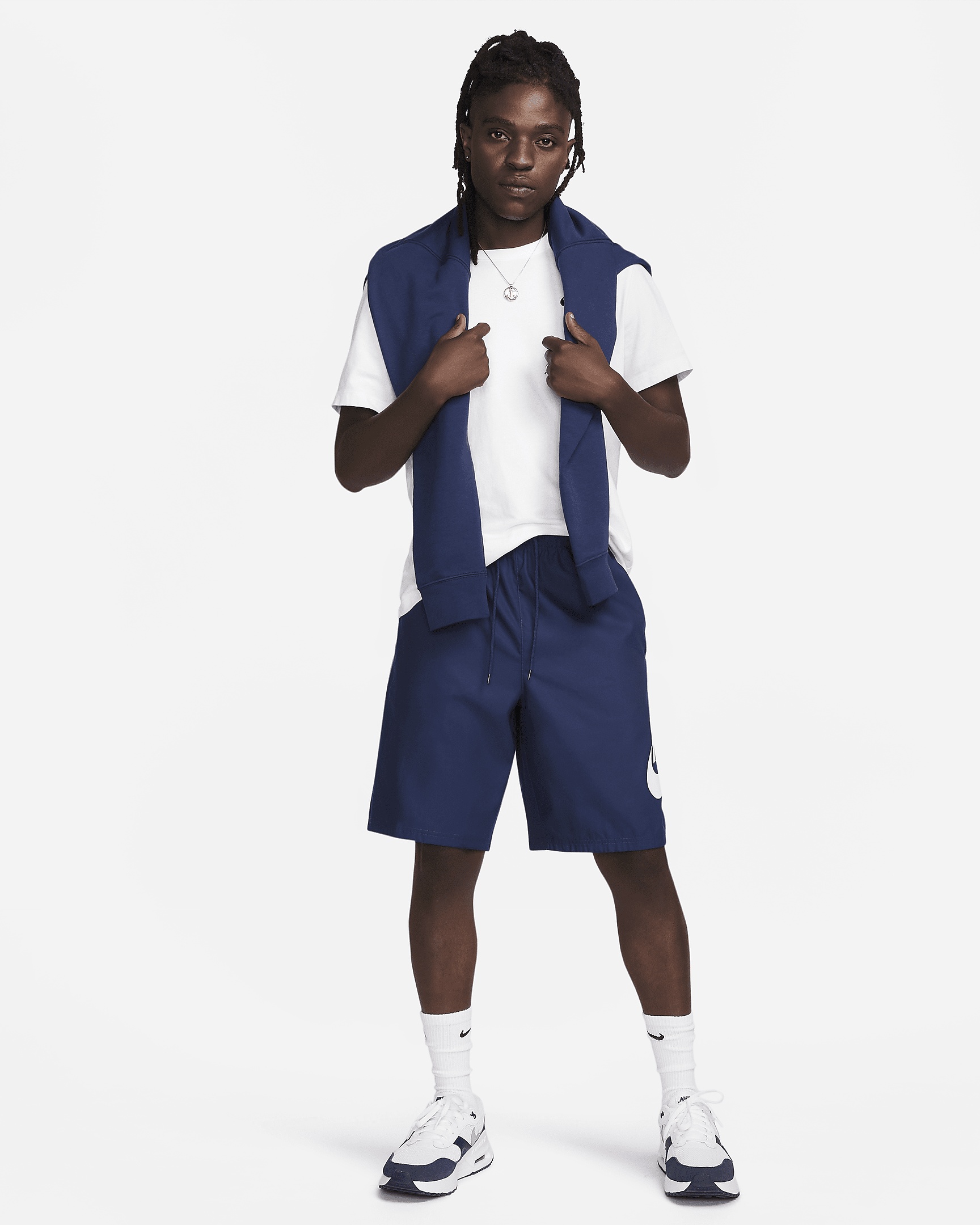 Nike Club Men's Woven Shorts - 7