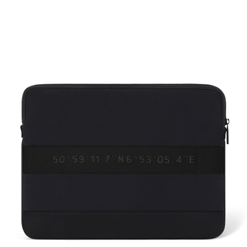 Never Still - Nylon Flat Pouch 3