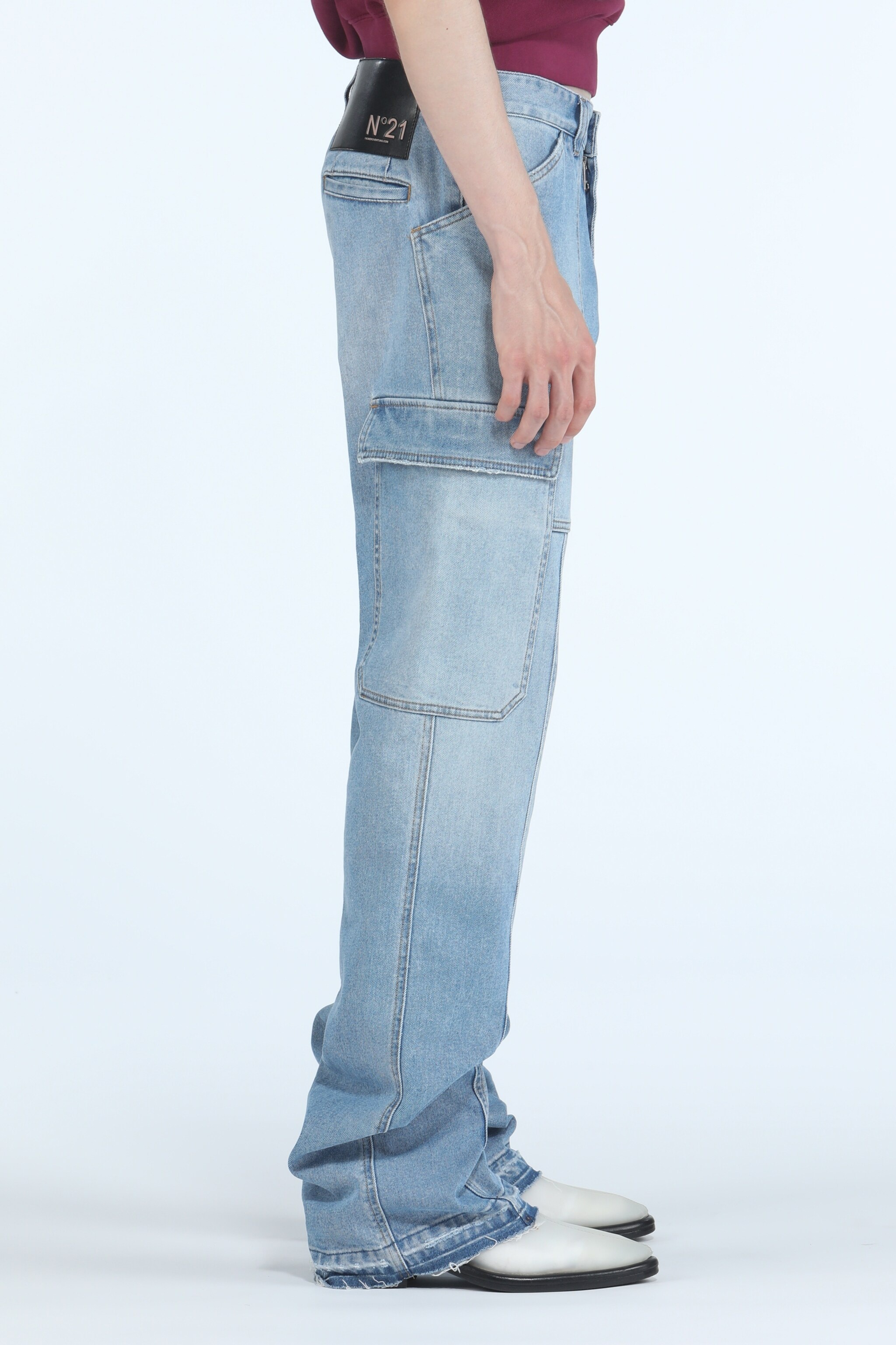 STRAIGHT-LEG JEANS - 3