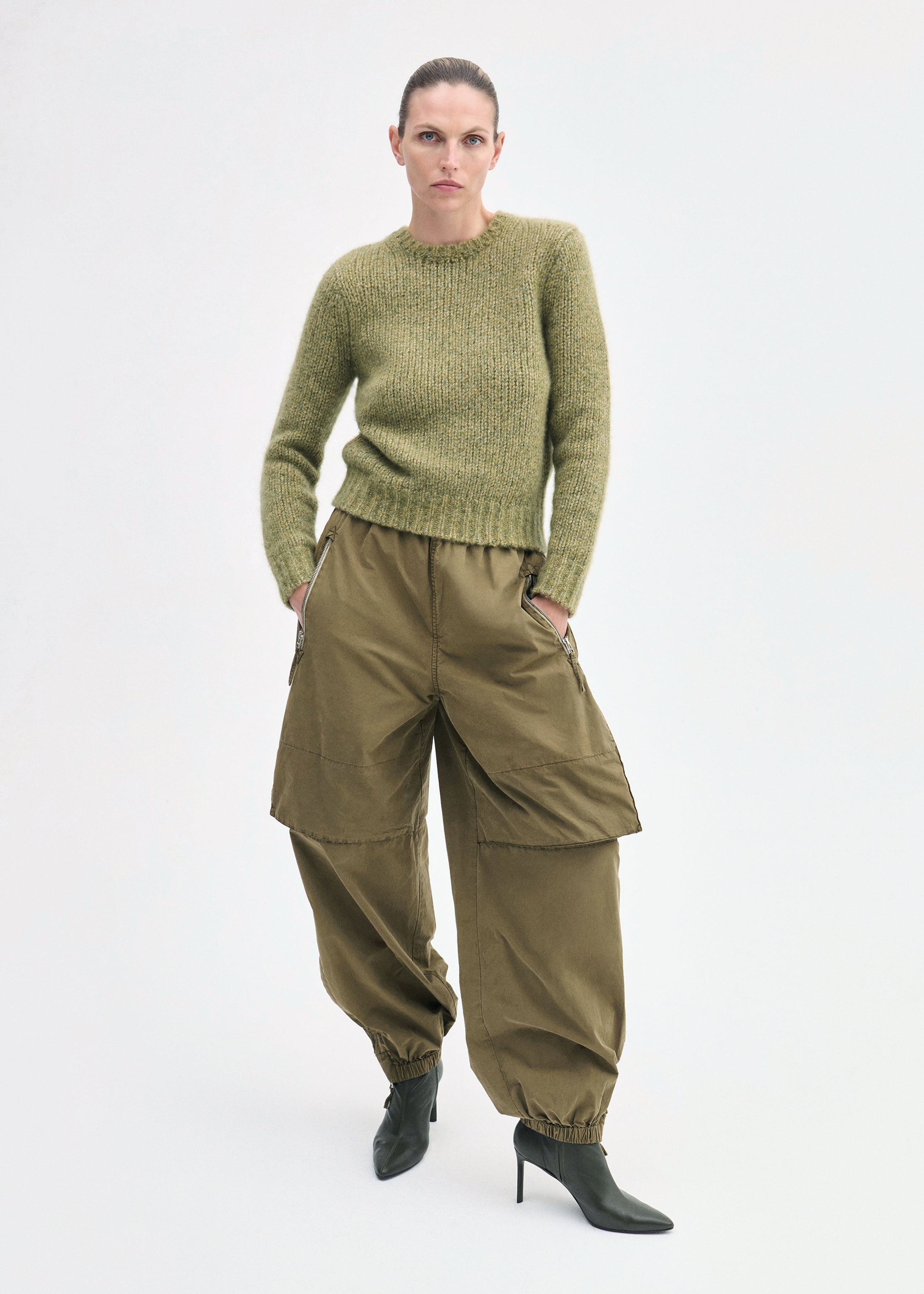 Fitted Crew Sweater in Cashmere Silk - 3