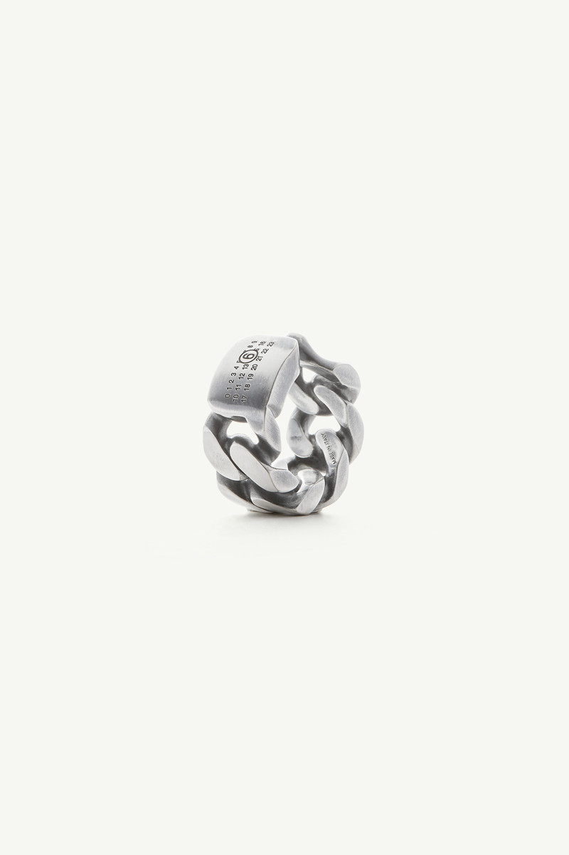 MM6 Maison Margiela Chain earcuff outlook