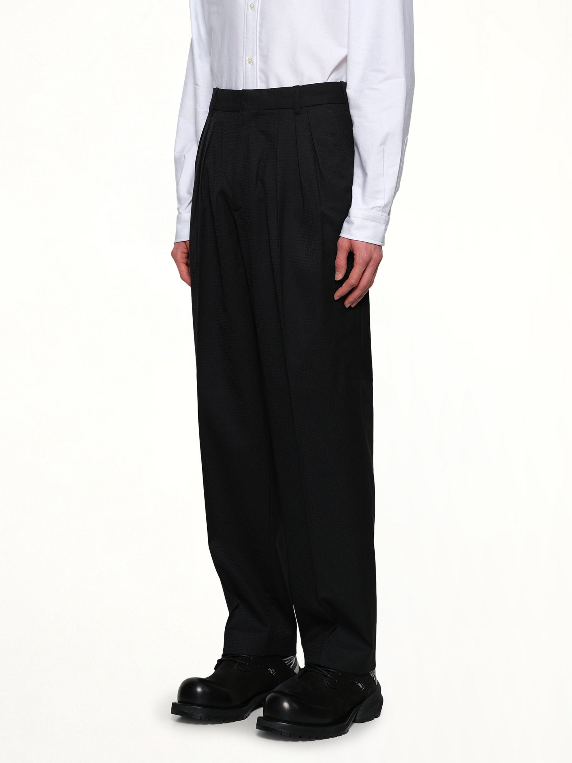 Kenzo Weave Pleated Tailored Pant in Black - 3
