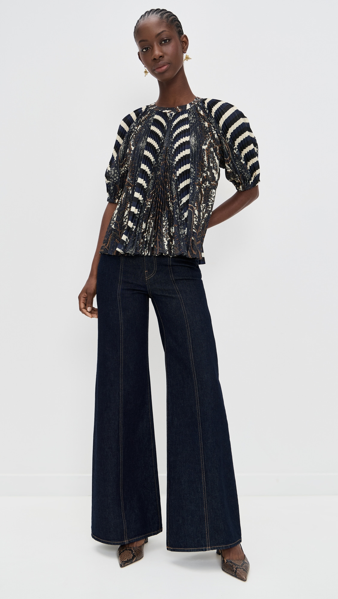 Dafne Pleated Short Sleeve Blouse - 4