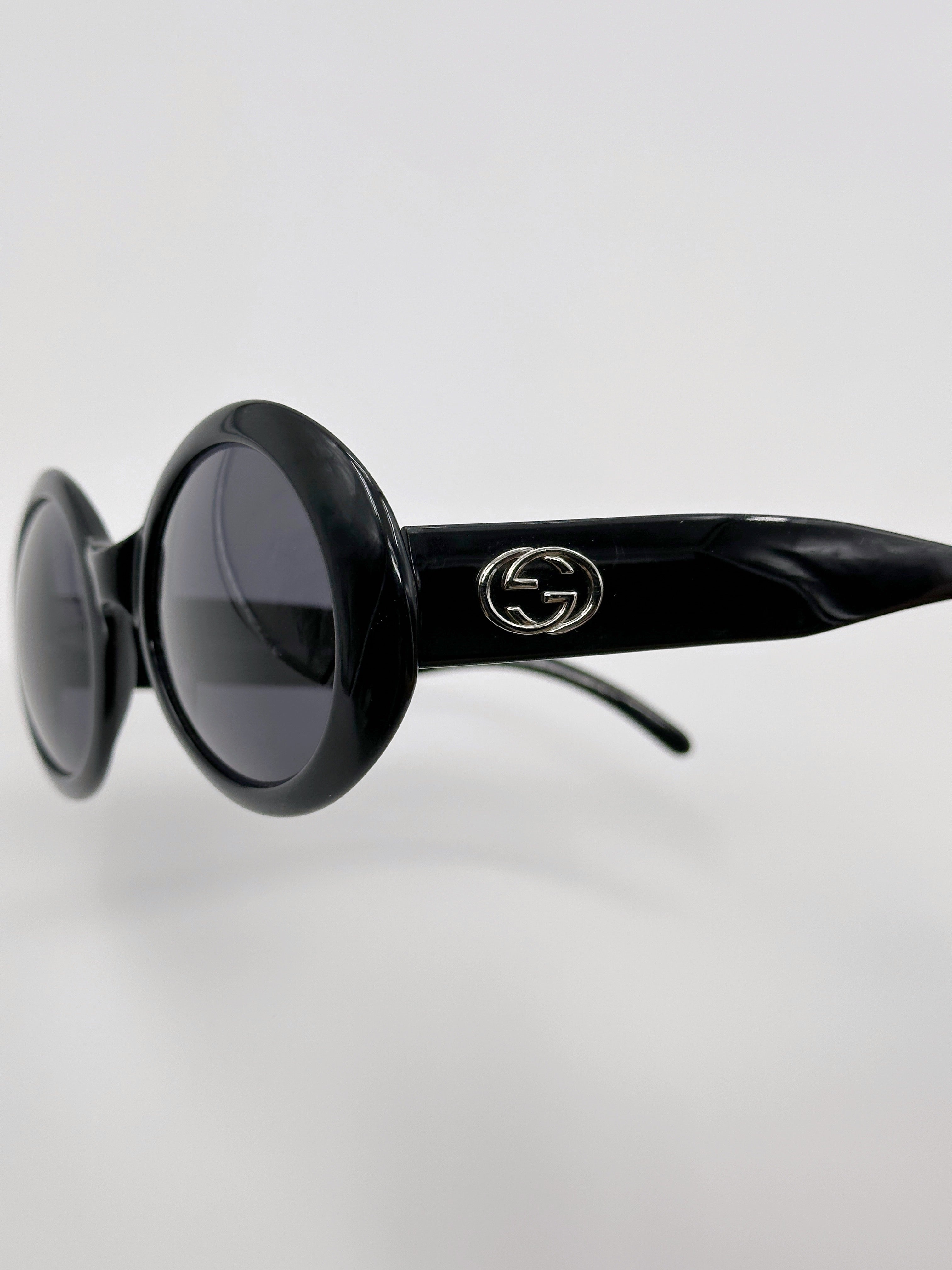 Gucci Fall 1995 Tom Ford Black Oversized Oval Sunglasses - 6