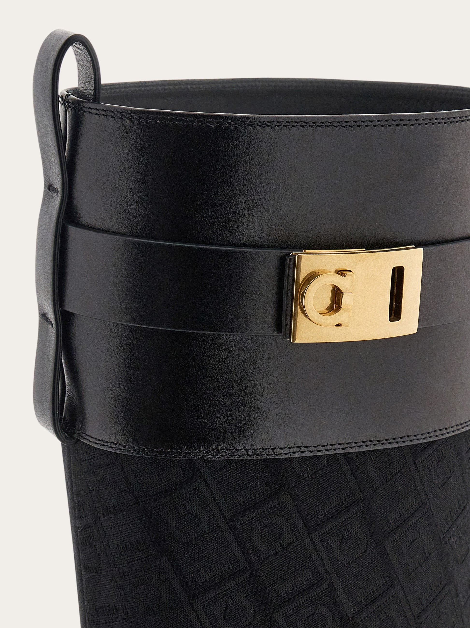 Hug buckle boot - 7