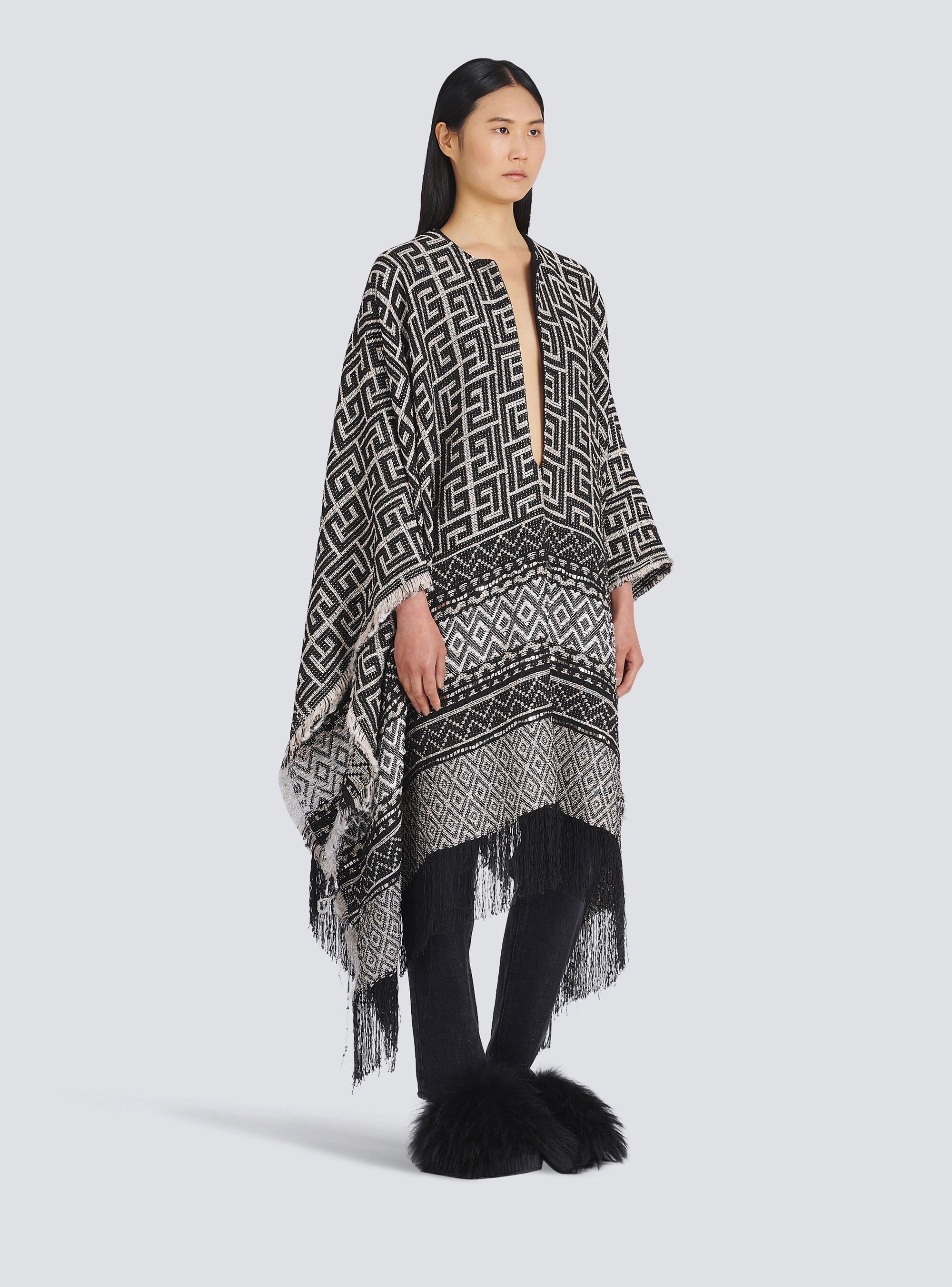 Knit poncho with Balmain monogram print - 5