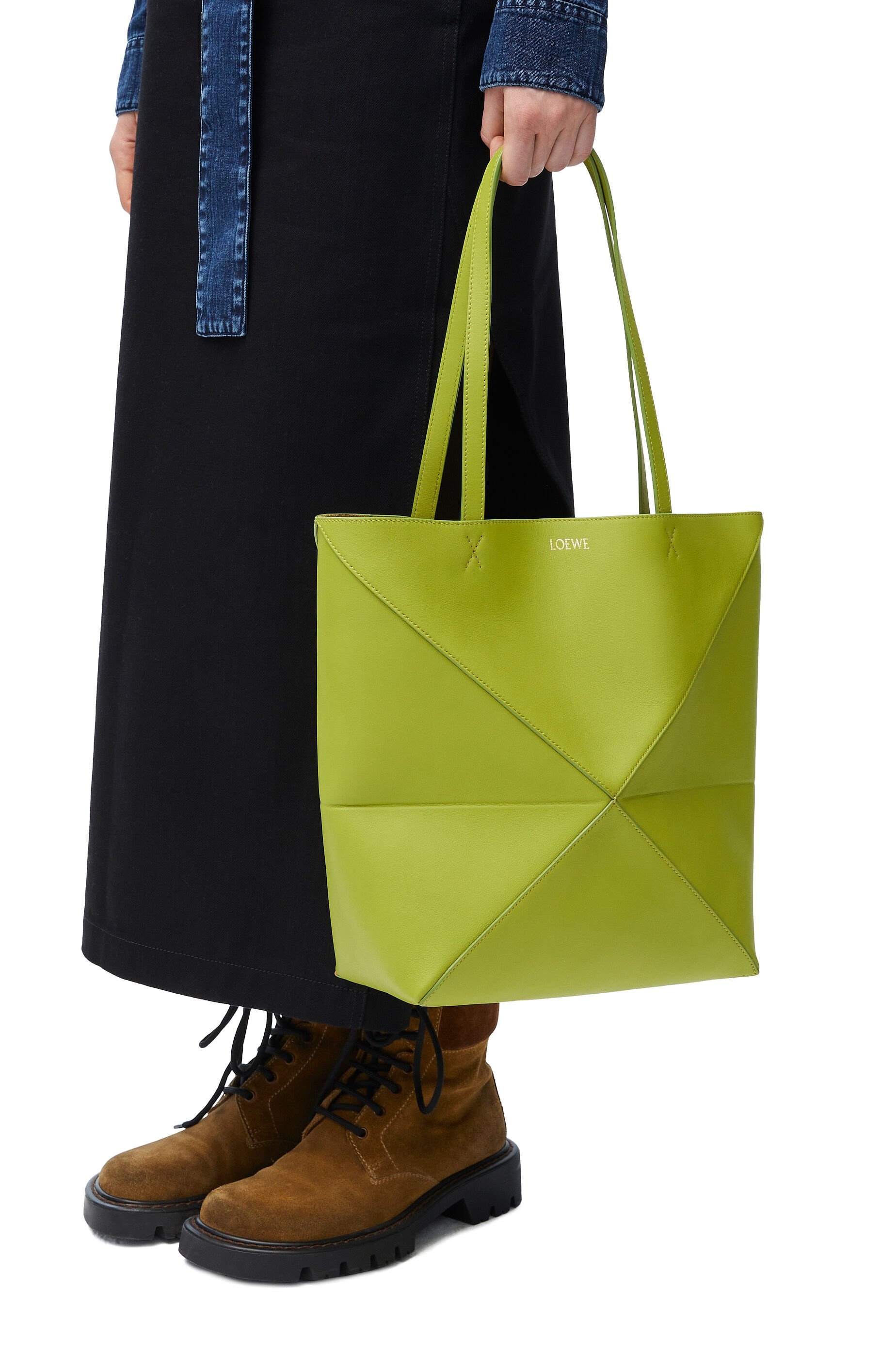 Puzzle Fold Tote in shiny calfskin - 3