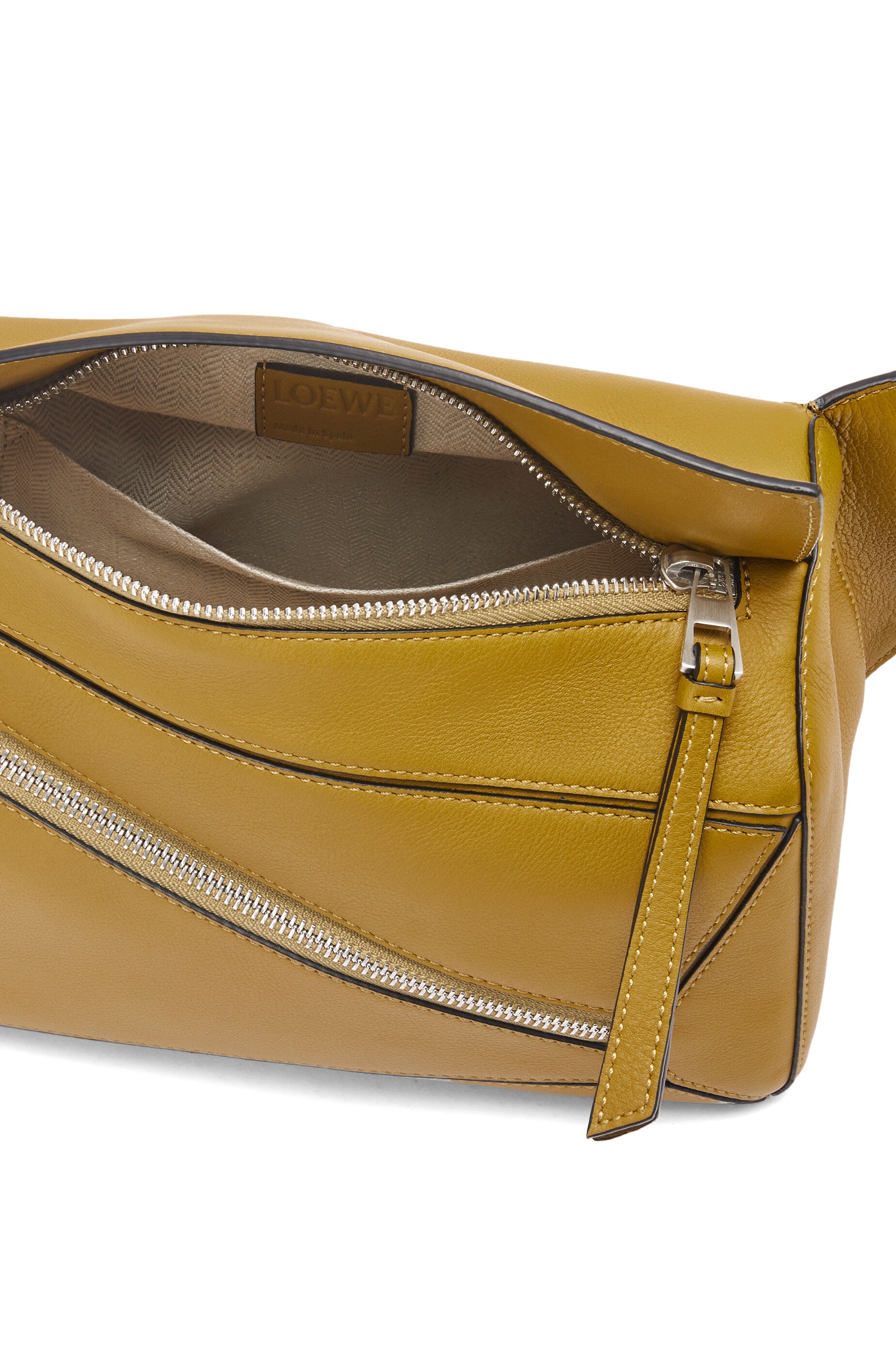 Small Puzzle Bumbag in classic calfskin - 5