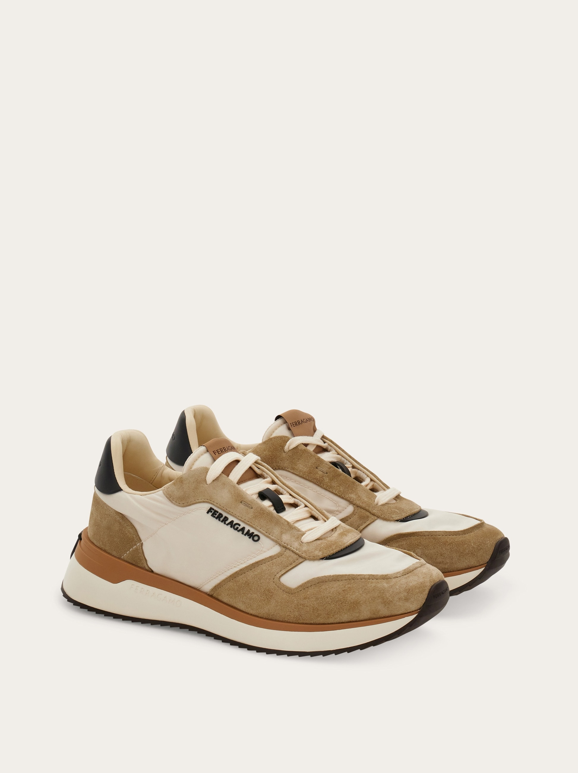 Low cut sneaker - 2