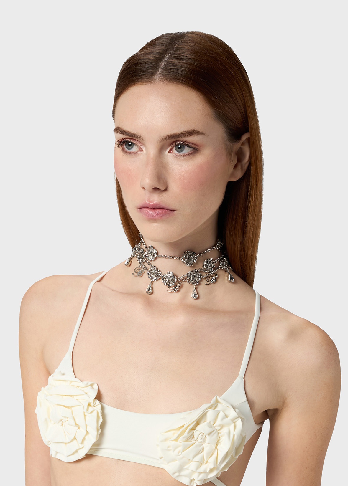 METAL CHOKER WITH ROSES, GLASS DROPS AND B MONOGRAM - 4