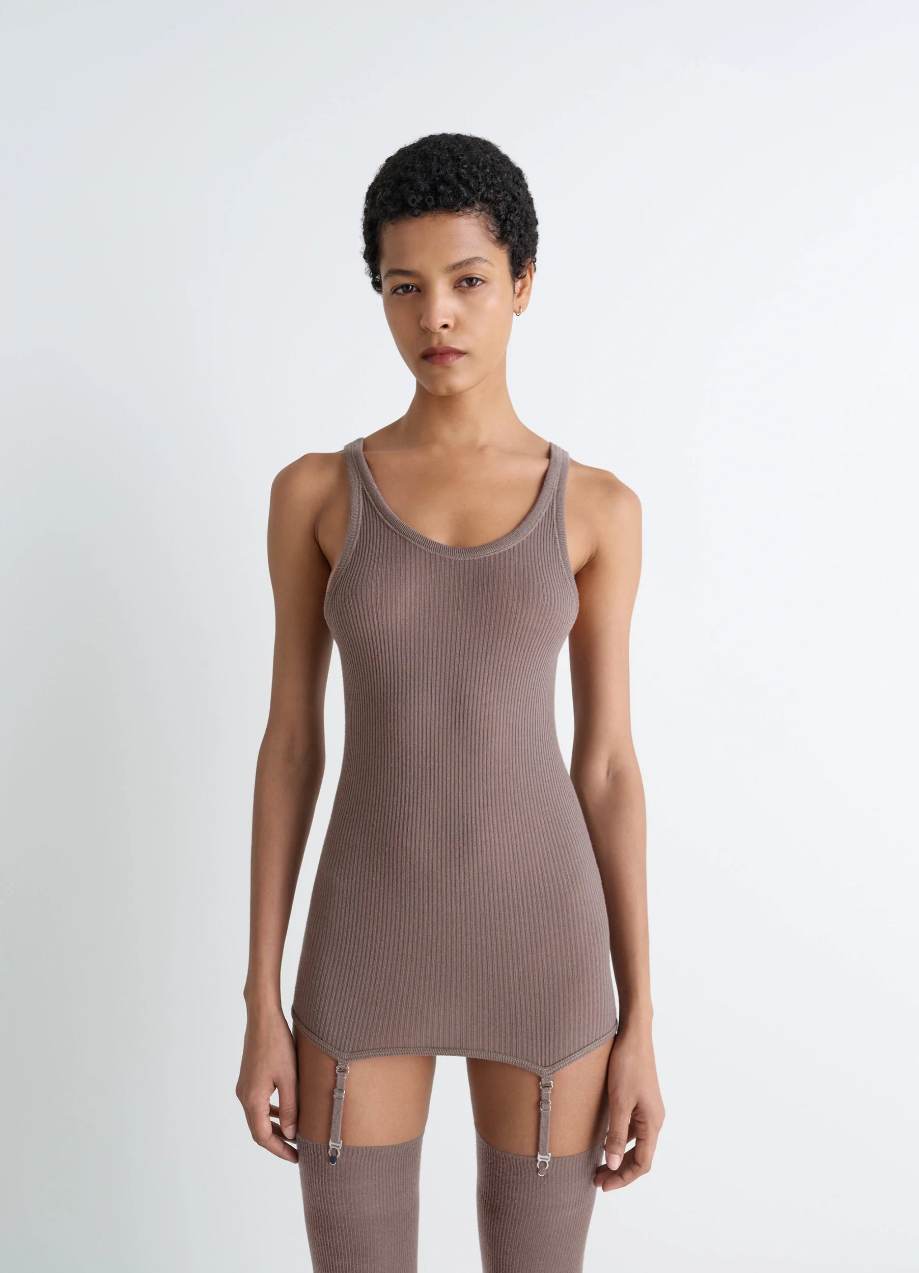SEAMLESS SHORT SLEEVES TANK TOP WITH  SUSPENDERS - 2