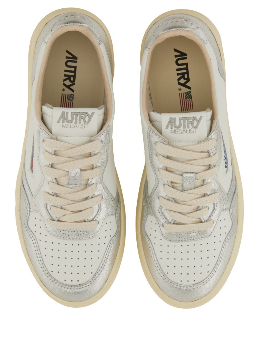 Medalist Low Sneaker - 8