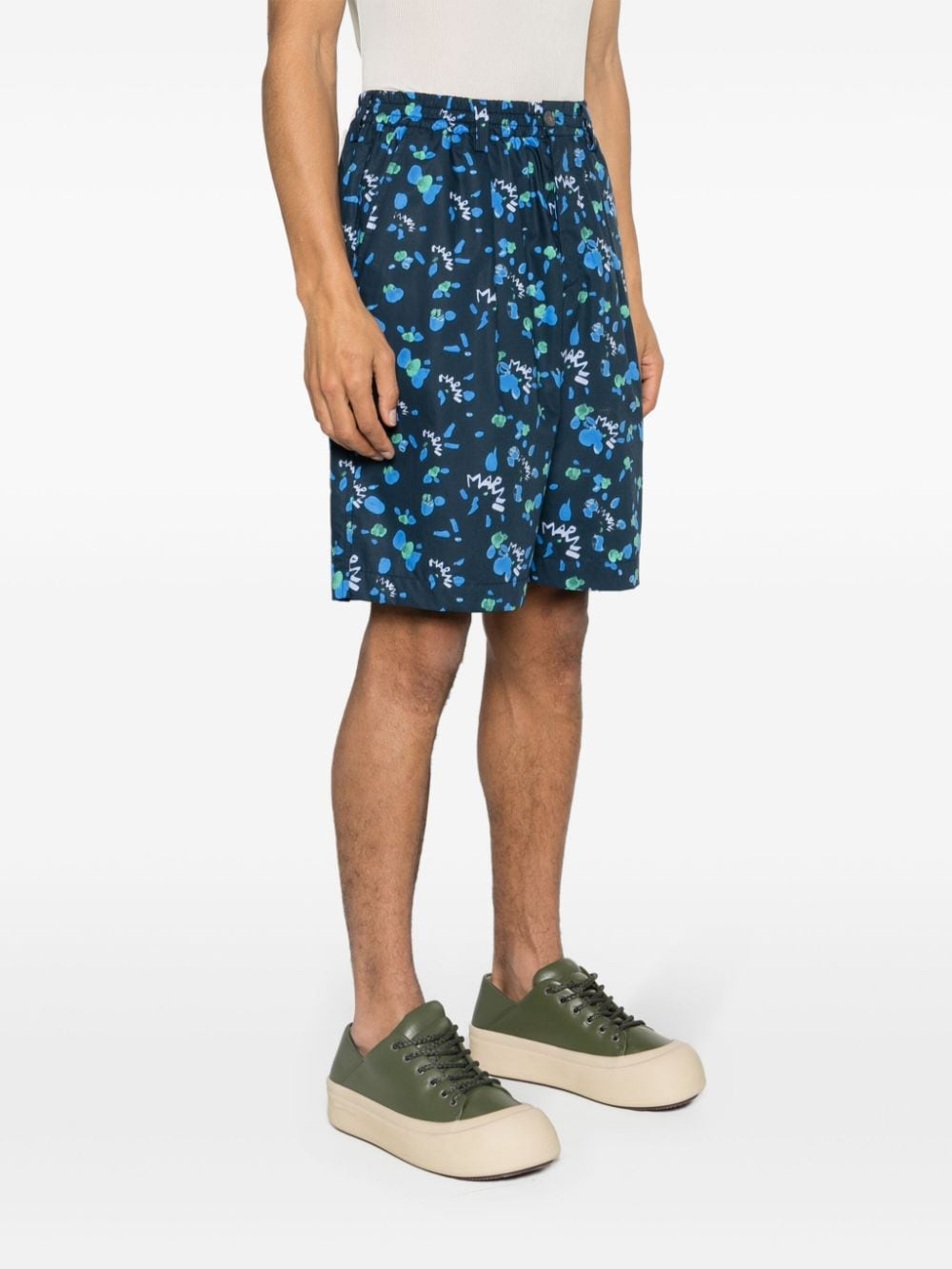 Dripping abstract-print deck shorts - 3