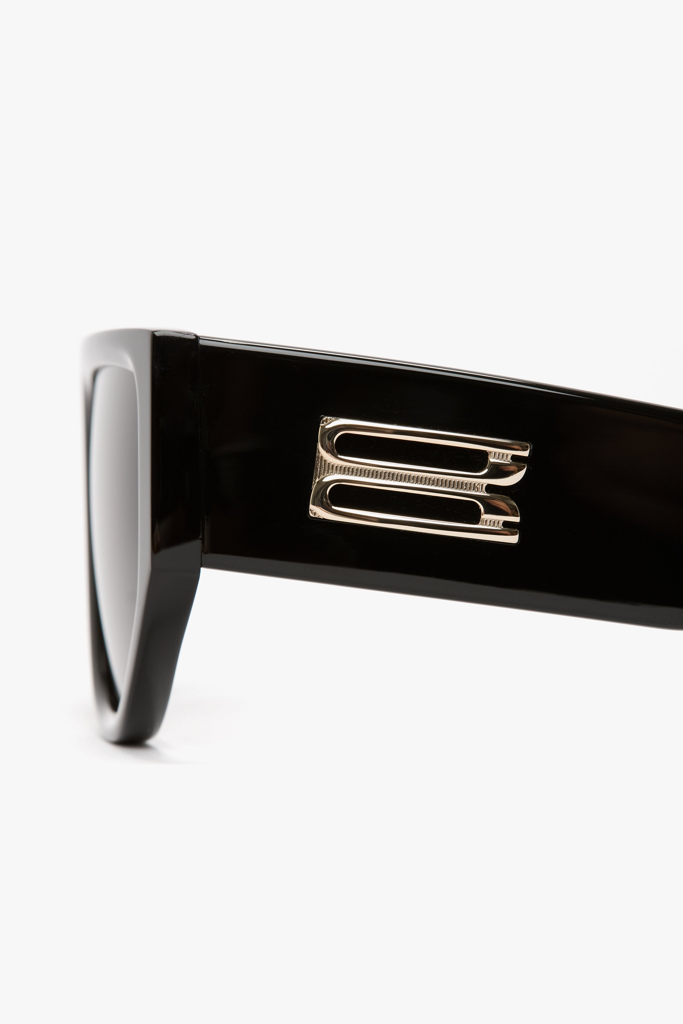 B Frame Logo Sunglasses In Black - 4