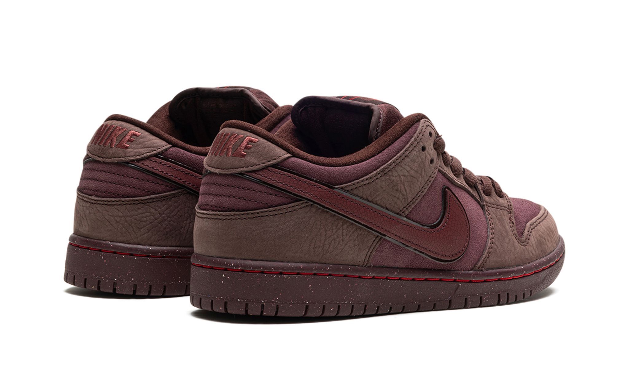 SB Dunk Low "City of Love" - 4