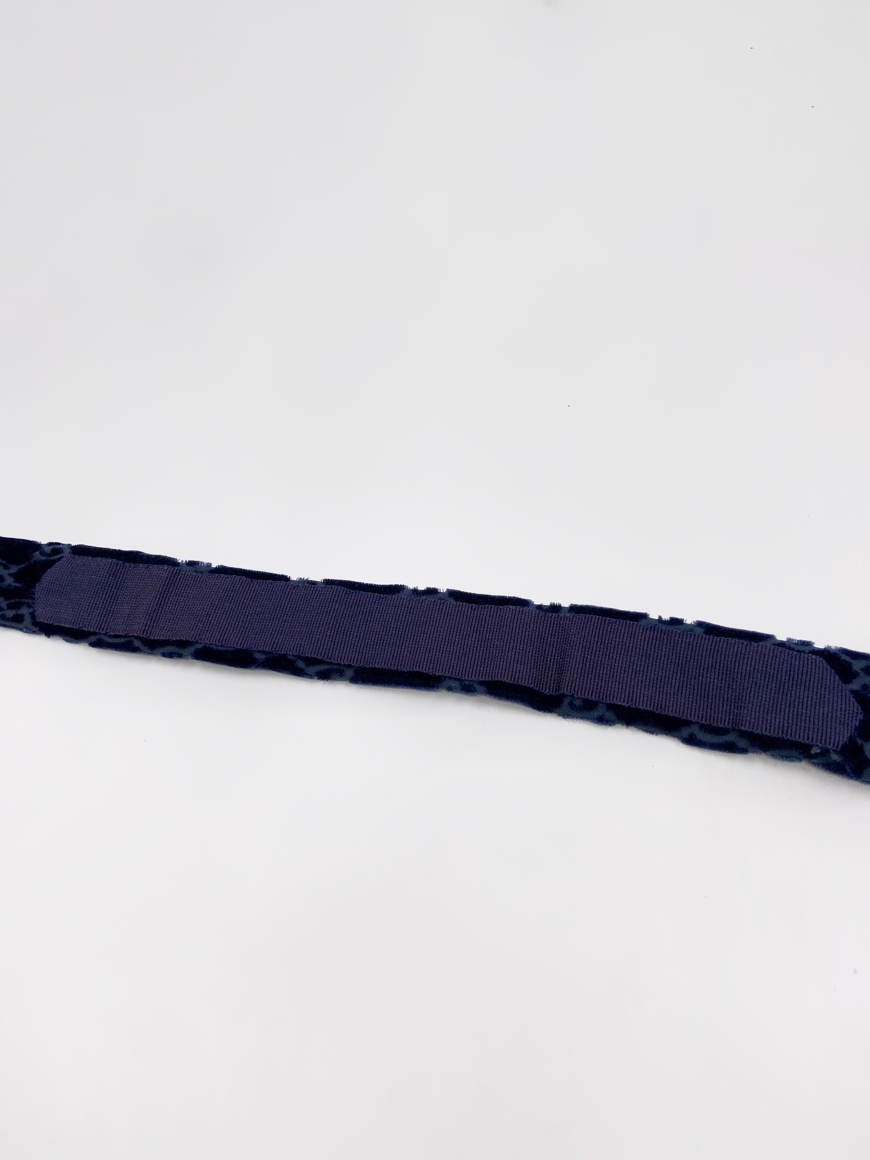 Gucci Fall 1997 Tom Ford Navy Monogrammed Velvet Silk Tie - 10