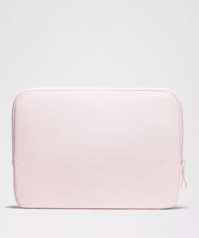 lululemon New Crew Laptop Sleeve outlook