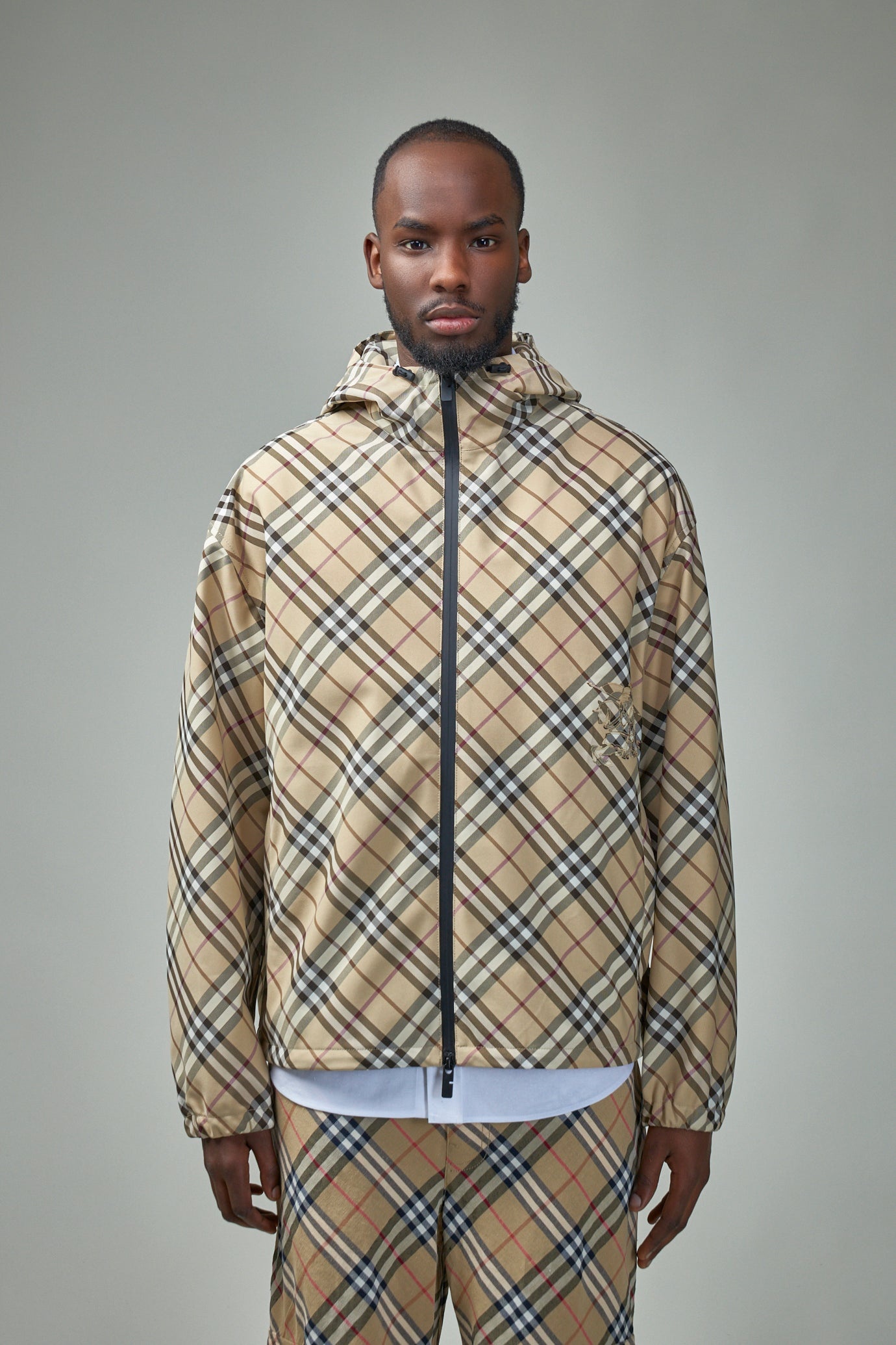 【BURBERRY】チェック柄ウィンドブレーカー ジャケット Burberry beige checkered windbreaker - Burberry - Women | WE