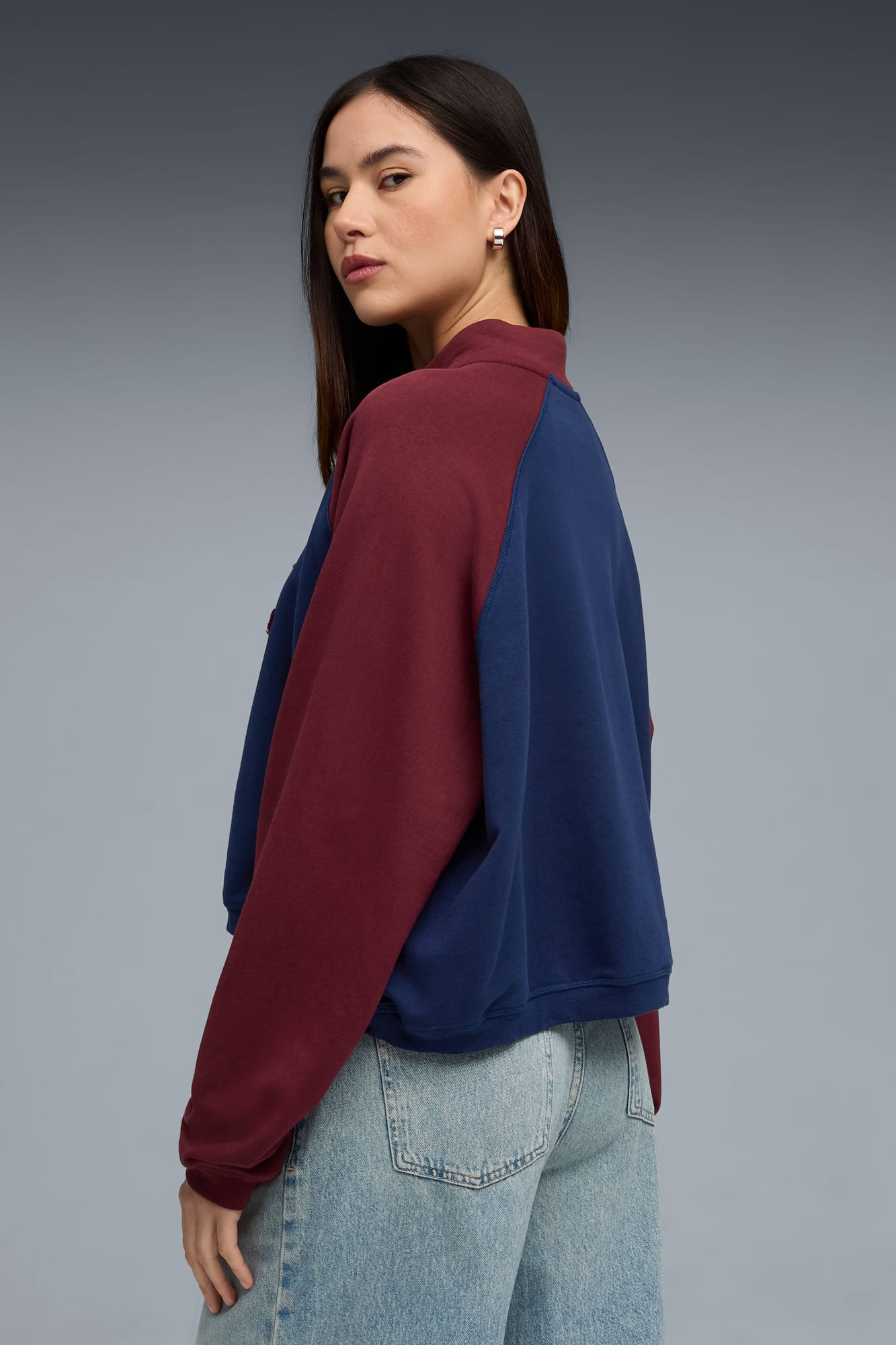 Wardrobe Essentials NYC Crew Women - 4