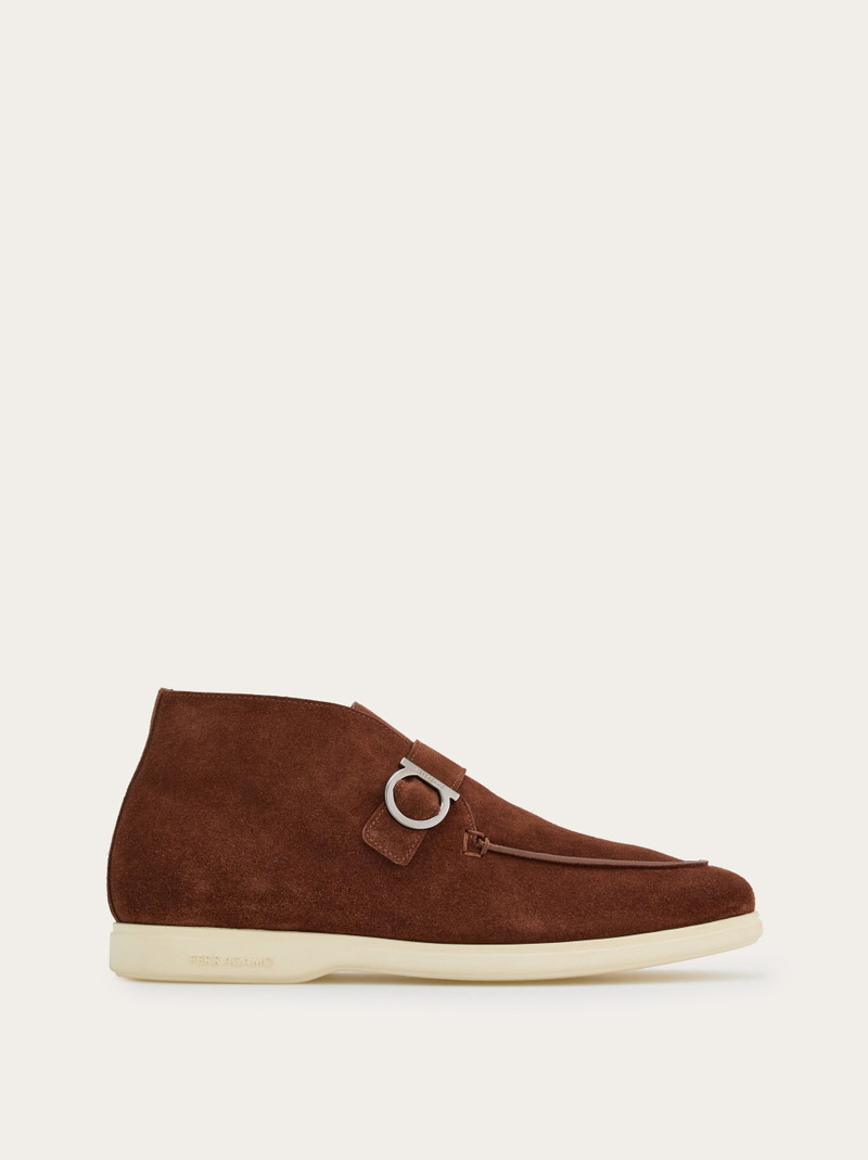 Desert boot with Gancini buckle 1