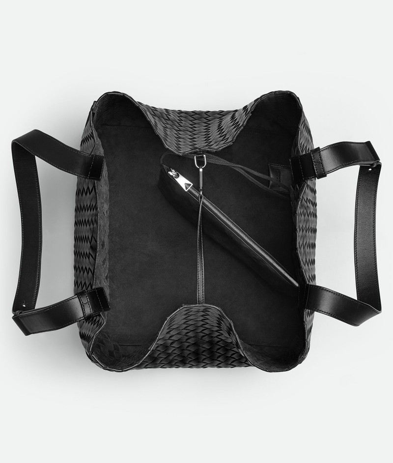 classic intrecciato cube tote bag 3