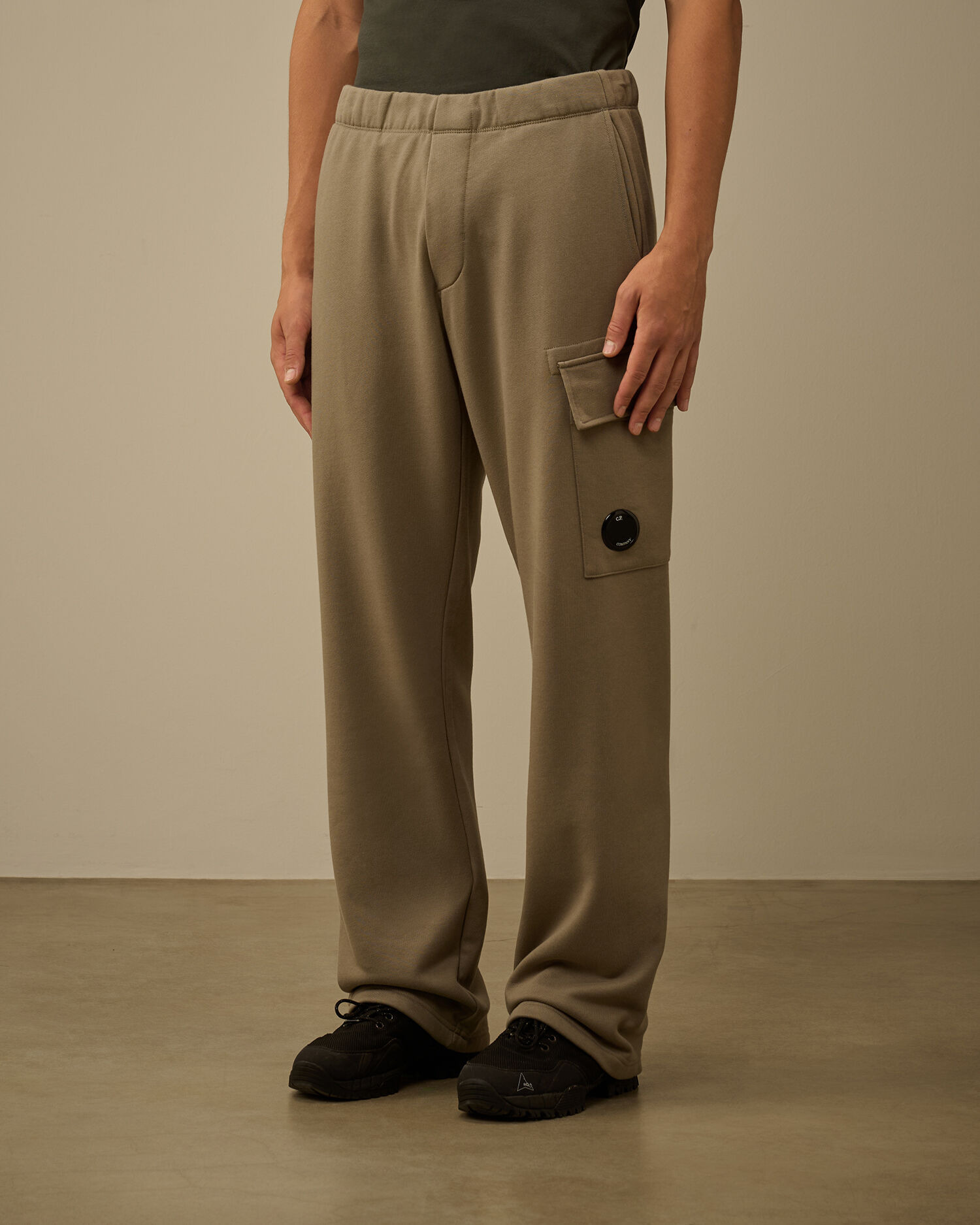 Diagonal Raised Fleece Cargo Lens Sweatpants - 3