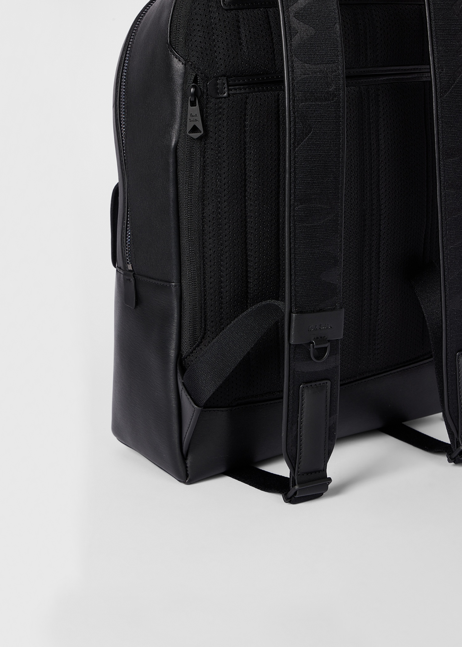 Black Straw-Grain Embossed Leather Backpack - 4