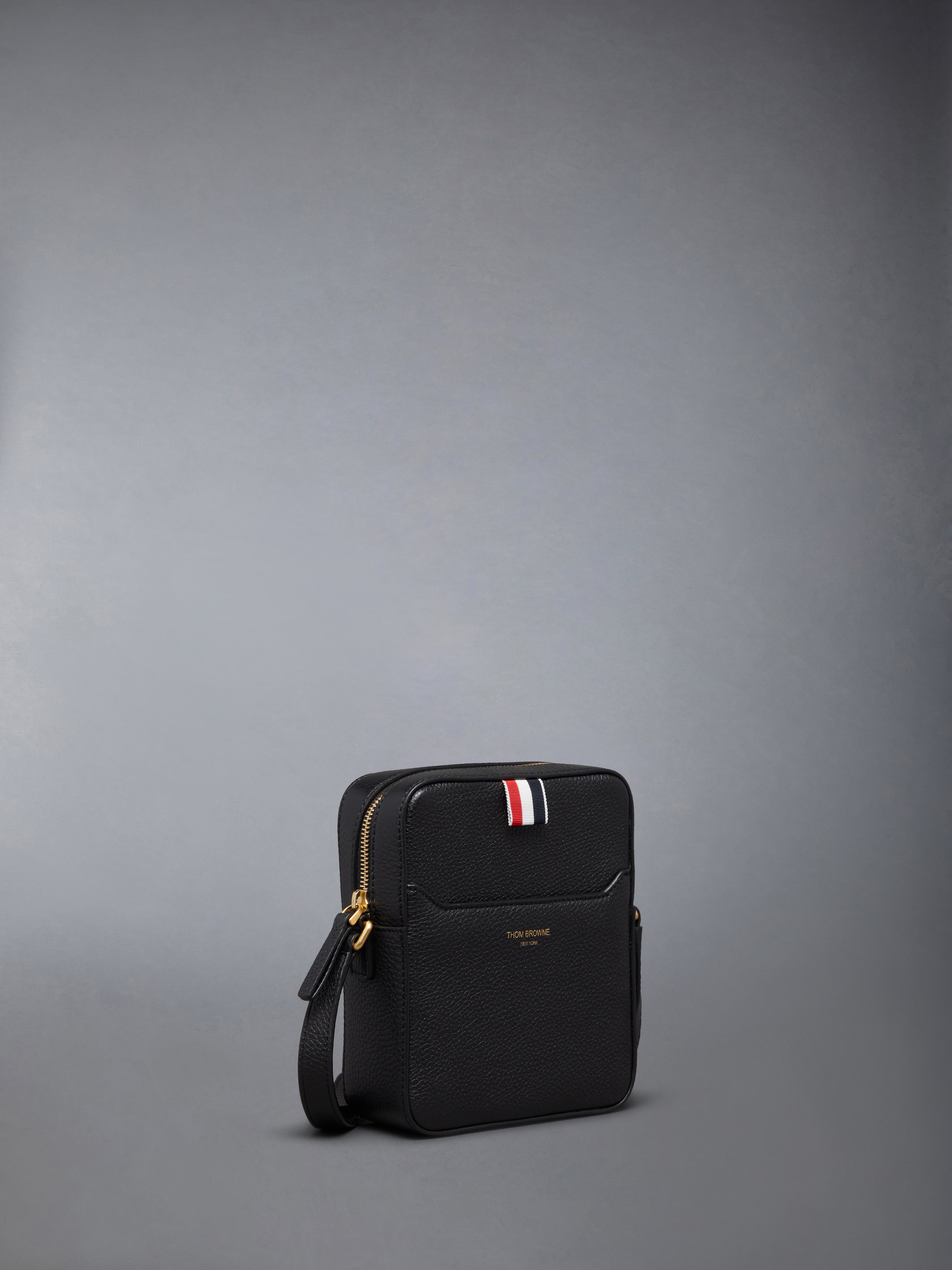 SOFT PEBBLE GRAIN 4-BAR VERTICAL CAMERA BAG - 2