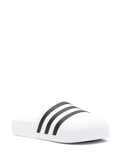 adidas embossed-logo stripe-detail slides outlook